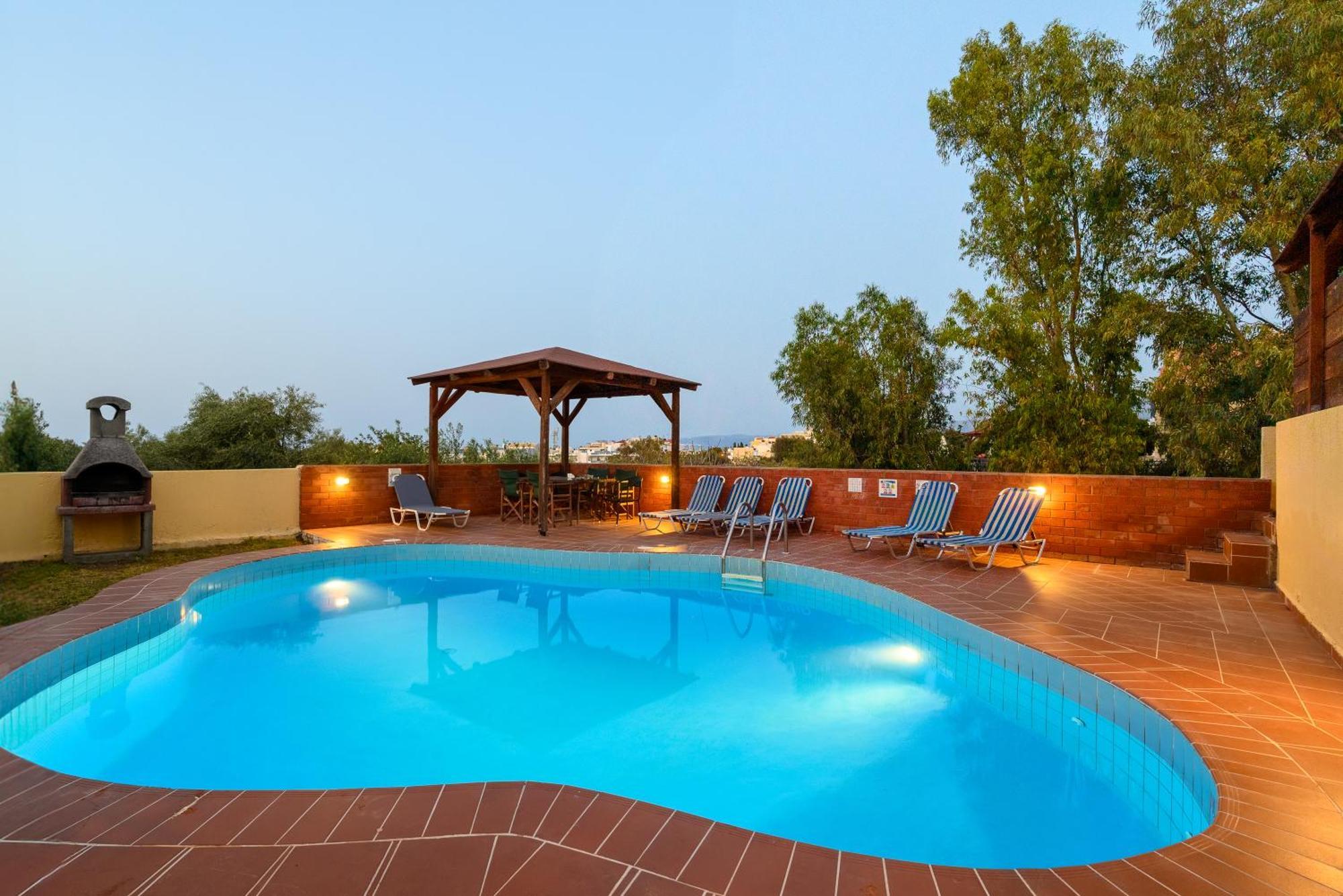 Renia'S Villas Херсонисос Екстериор снимка